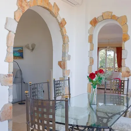 Villa Valentino - Vue Mer- Pool House / Piscine
